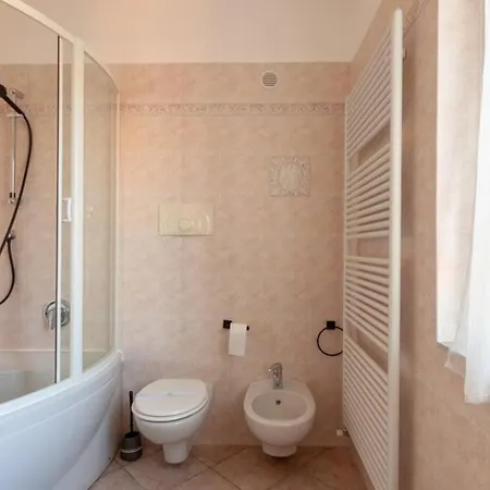 A Away From By Alex Apartment Busto Arsizio